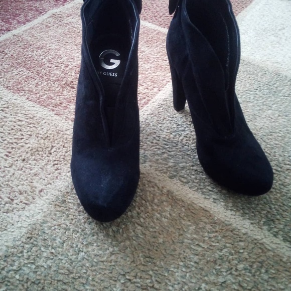 Guess shoes - Picture 1 of 3